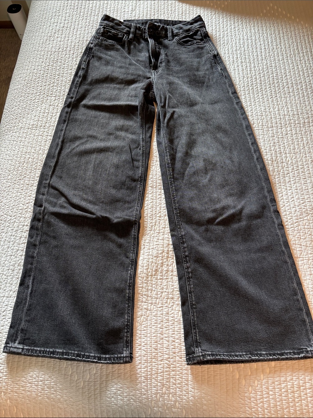 American Eagle - Wide Leg Black Women's Jeans - size 0 regular